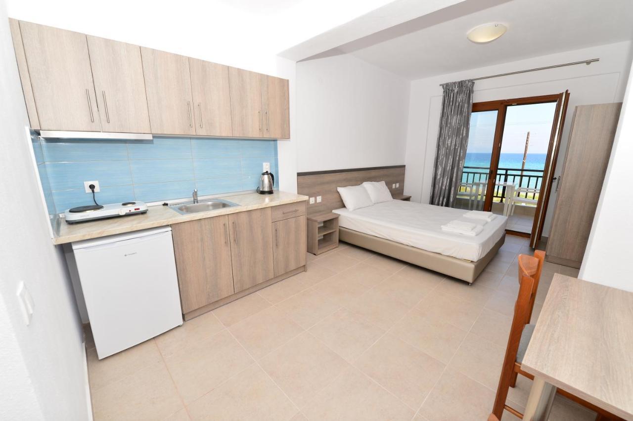 Skentos Apartments Sea View 波利克罗诺 外观 照片